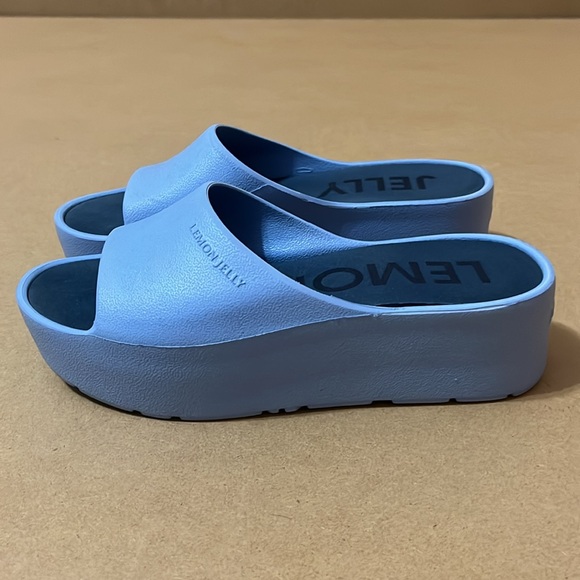 Platform Slippers - Picture 7 of 8